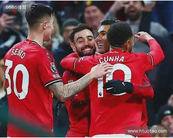 福将!和晓强近三个赛季效力于西海岸、英博和铜梁龙,三队均升超